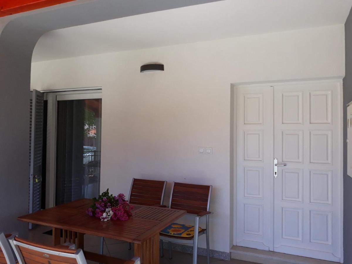 Apartment Nevia Fažana Eksteriør billede